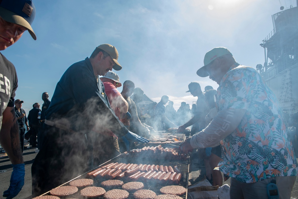 Boxer Hosts 4th of July Steel Beach Picnic