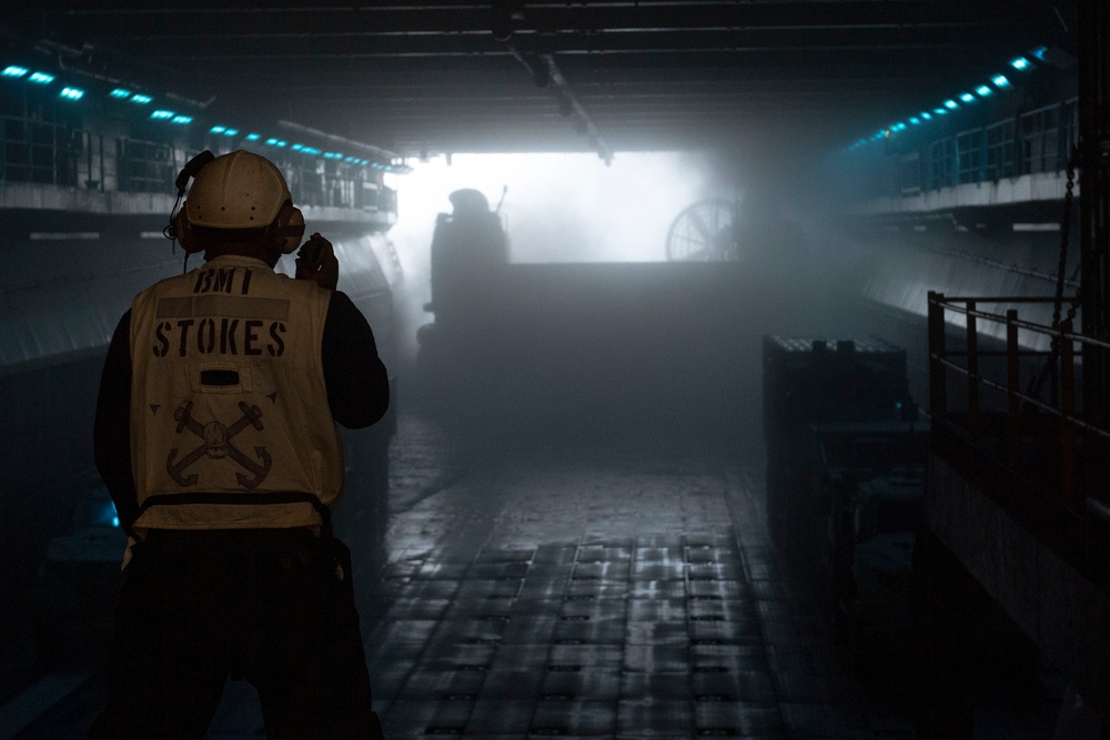 Boxer LCAC Amphibious Operations