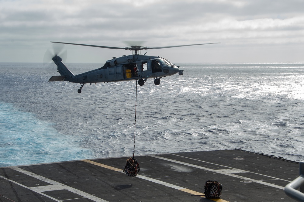 USS Ronald Reagan (CVN 76) conducts a vertical replenishment refresher