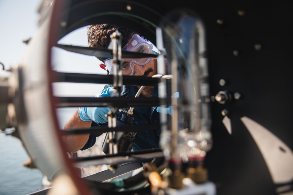 USS McCain Conducts Routine Operations in Arabian Gulf