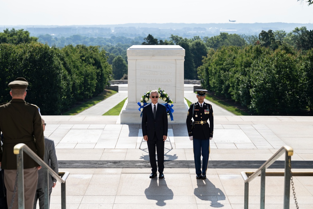 NATO Secretary-General Jens Stoltenberg Visits Arlington National Cemetery