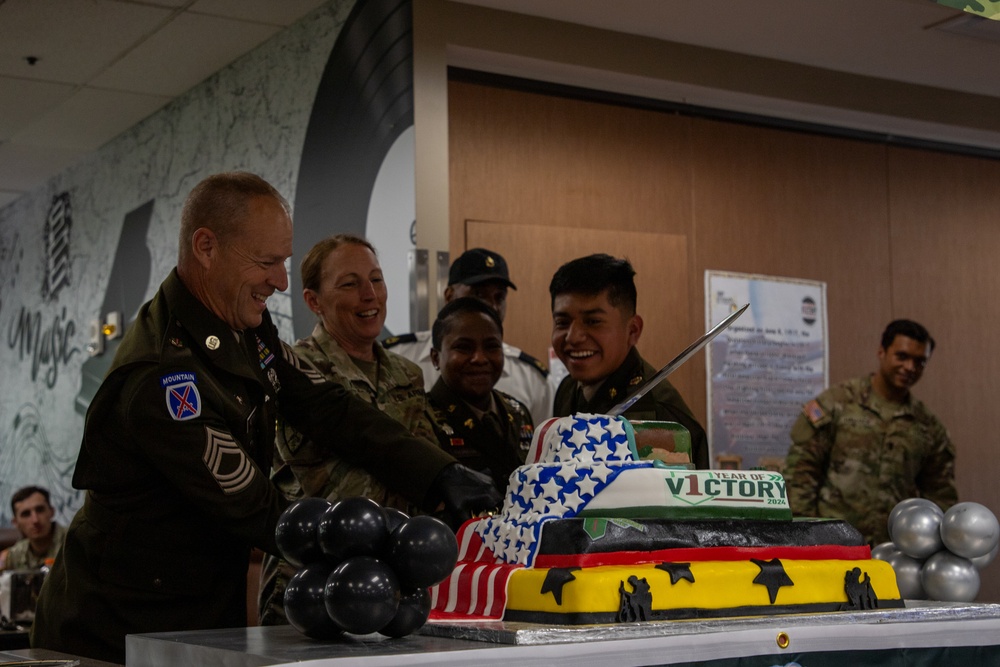 Army's 249th Cake-Cutting Ceremony