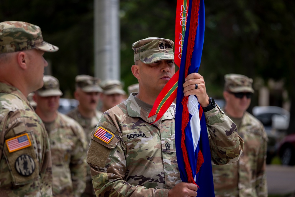 Brethren in Arms: Twins Exchange Command