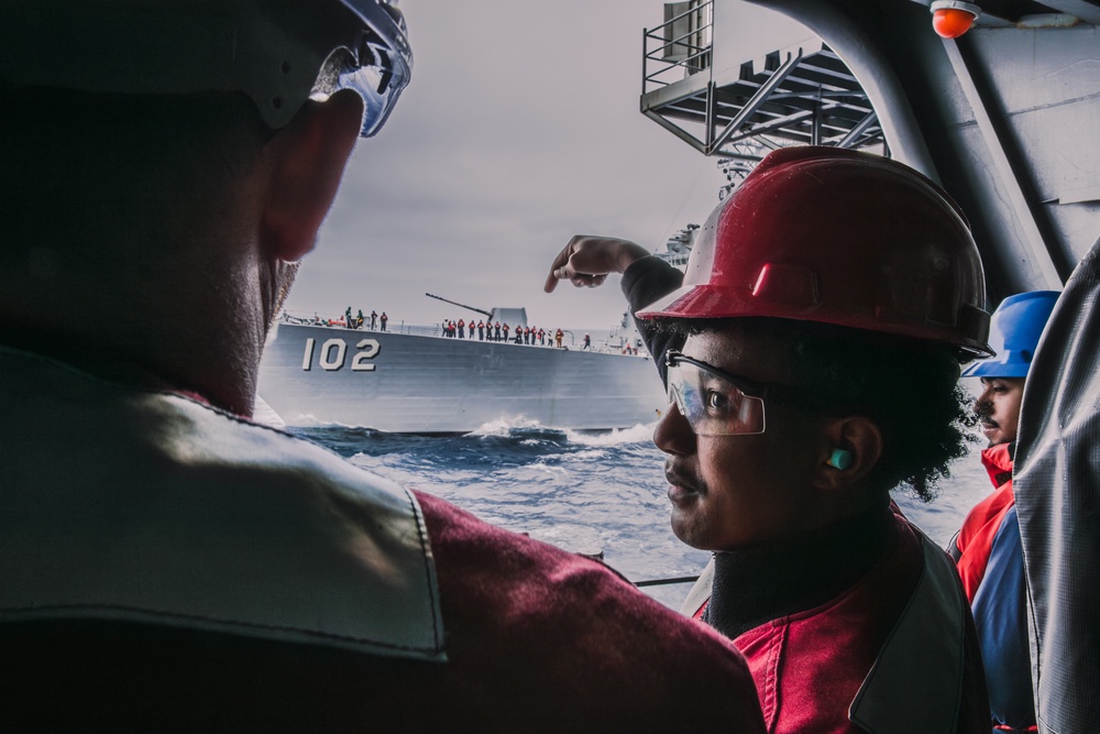 George Washington conducts Replenishment at Sea