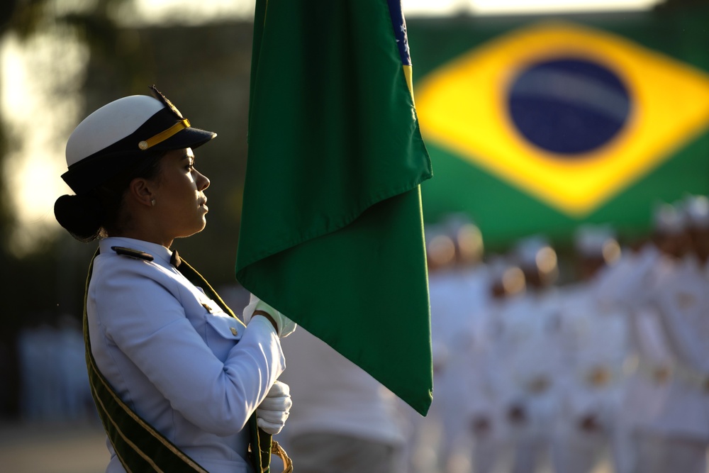 Historic Milestone: First Women Graduate from Brazilian Naval Infantry Basic Training