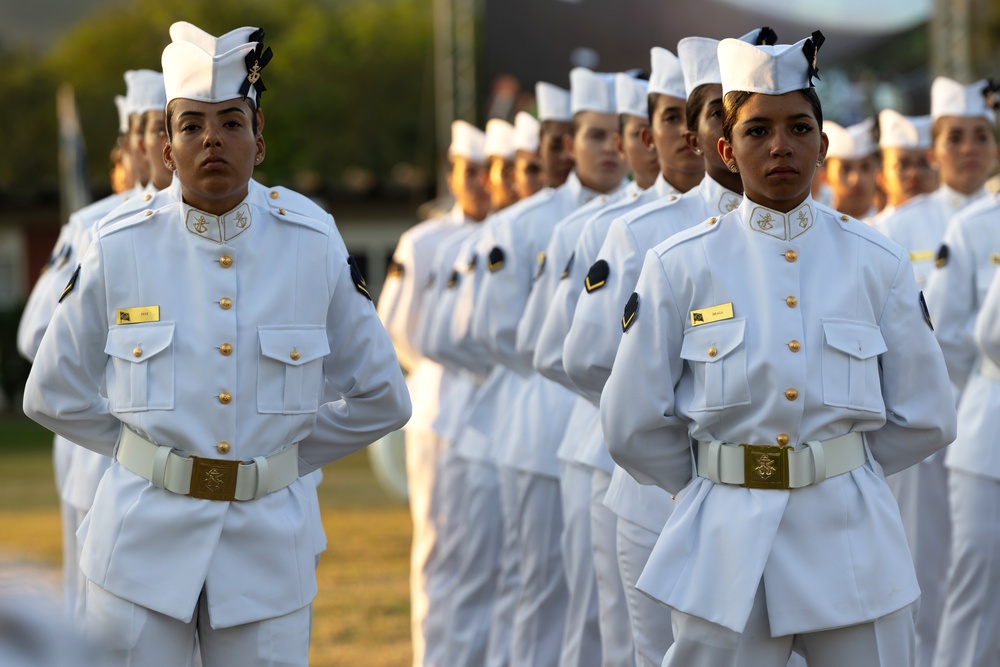 Historic Milestone: First Women Graduate from Brazilian Naval Infantry Basic Training