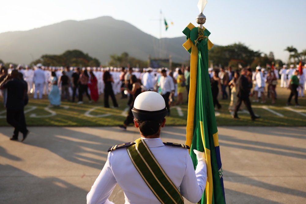 Historic Milestone: First Women Graduate from Brazilian Naval Infantry Basic Training