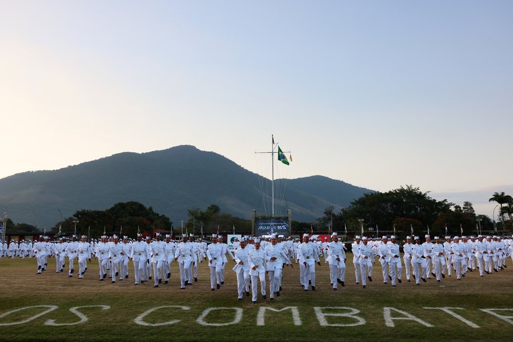 Historic Milestone: First Women Graduate from Brazilian Naval Infatnry Basic Training