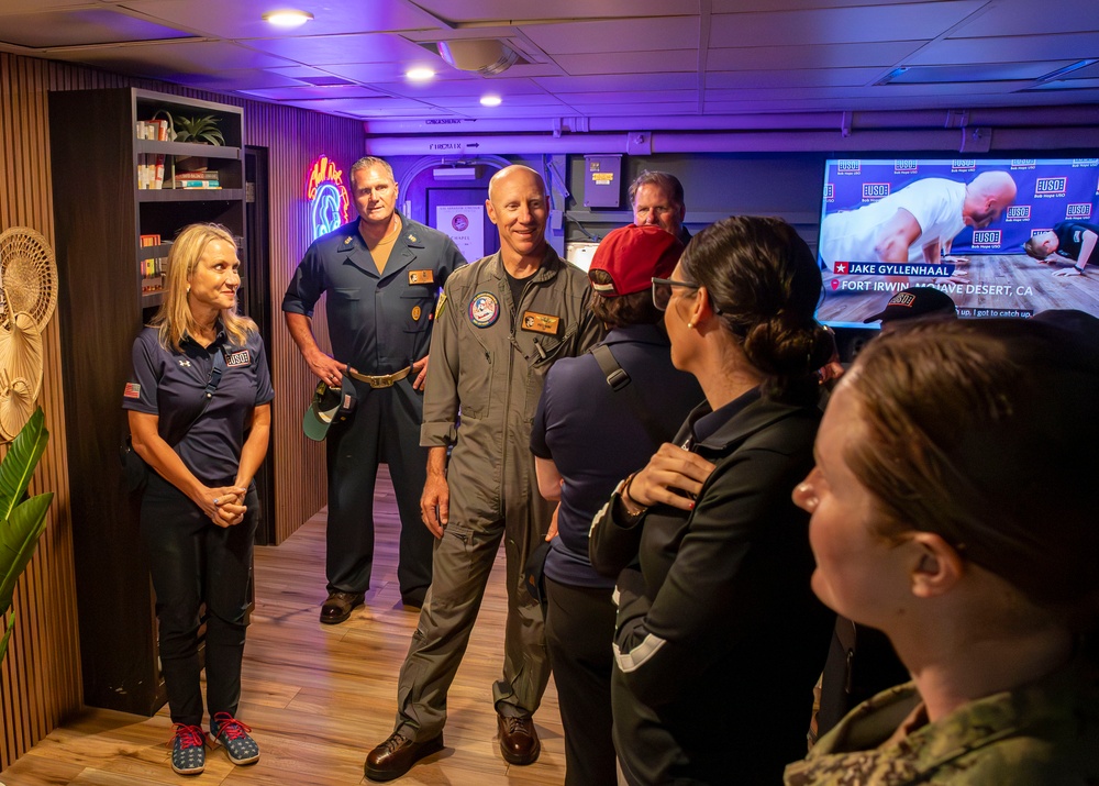 Abraham Lincoln hosts a USO ribbon cutting ceremony