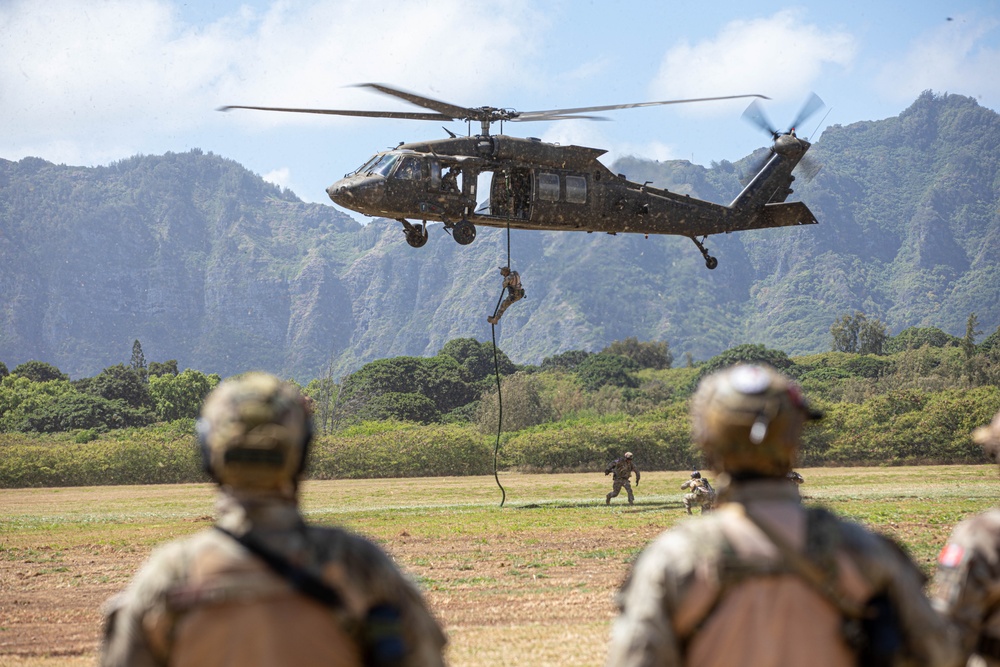 25th Combat Aviation Brigade supports U.S. Naval Special Warfare operators fast rope training during RIMPAC 2024