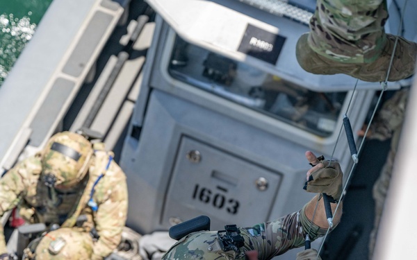 NSW Trains with Partner Forces during RIMPAC 2024