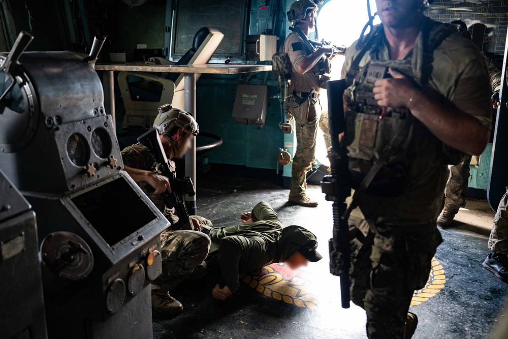 NSW Trains with Partner Forces during RIMPAC 2024