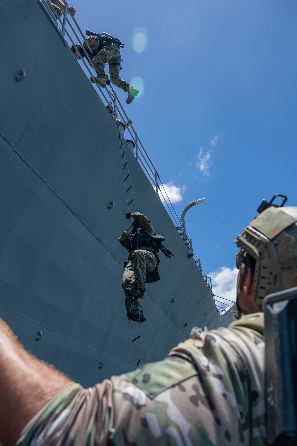 NSW Trains with Partner Forces during RIMPAC 2024
