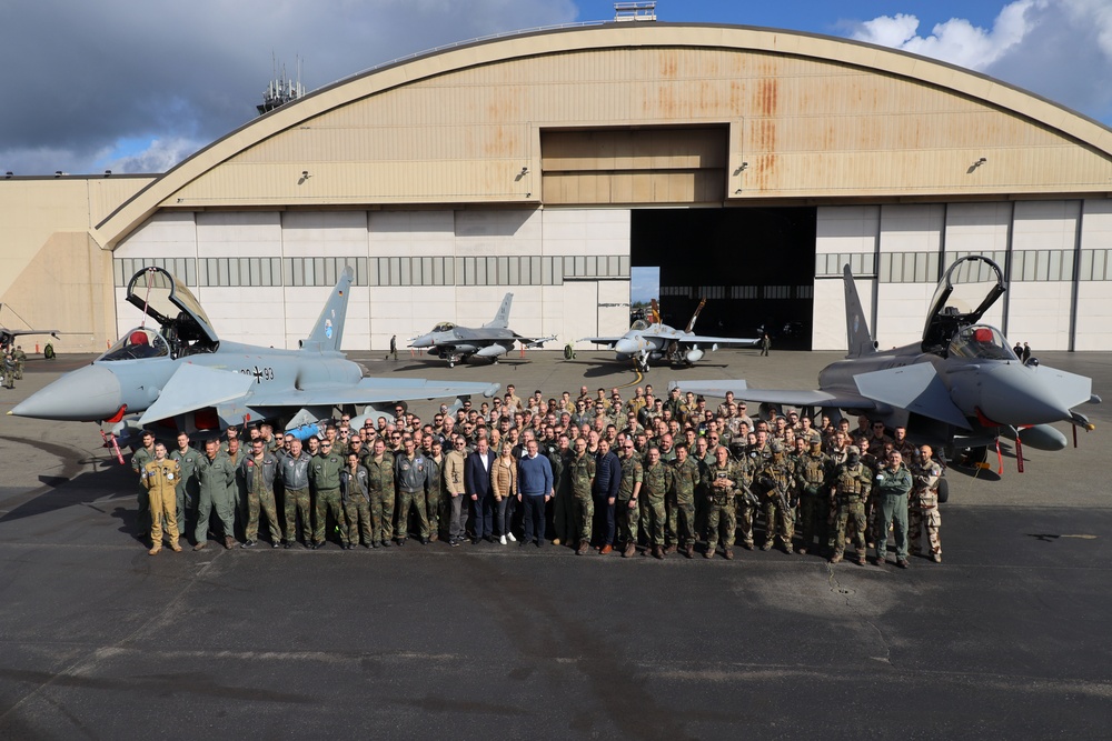 Arctic Defender | German Minister of Defence Tours Aircraft Static Display