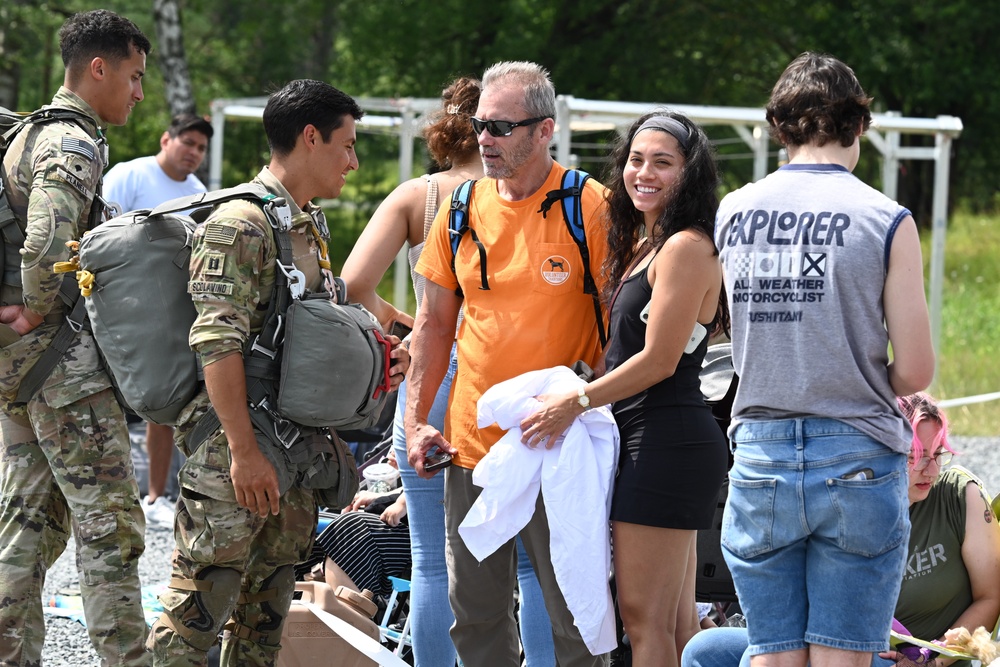 1-91 Cav, 173rd AB Family jump