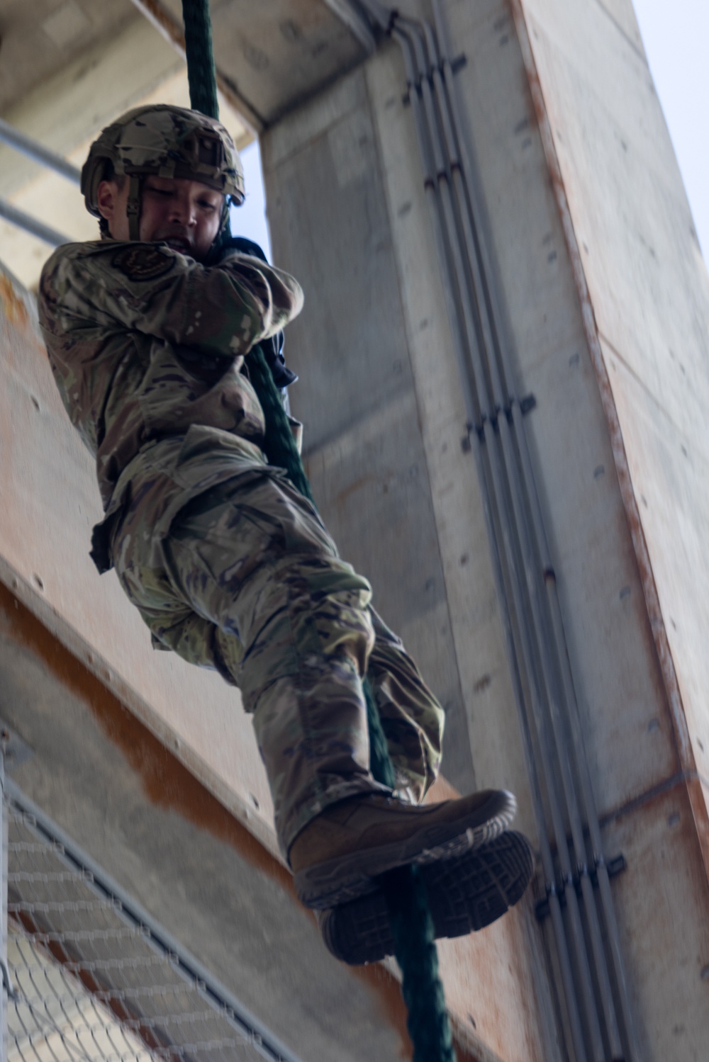 U.S. Service Members Participate in a Helicopter Rope Suspension Techniques Training Exercise