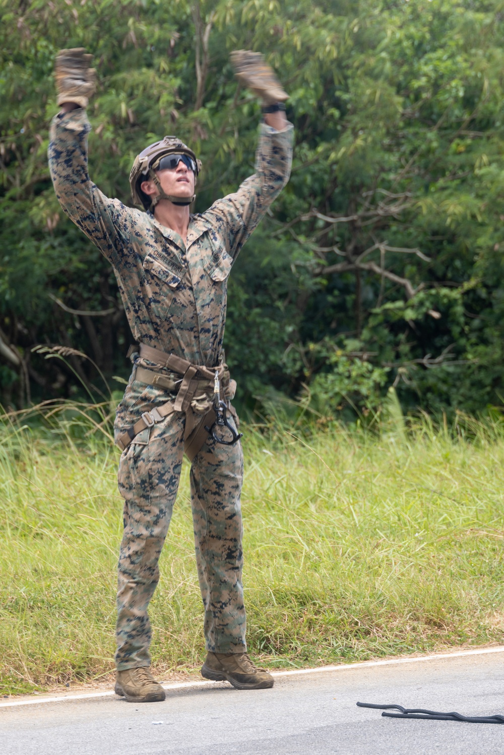 U.S. Service Members Participate in a Helicopter Rope Suspension Techniques Training Exercise