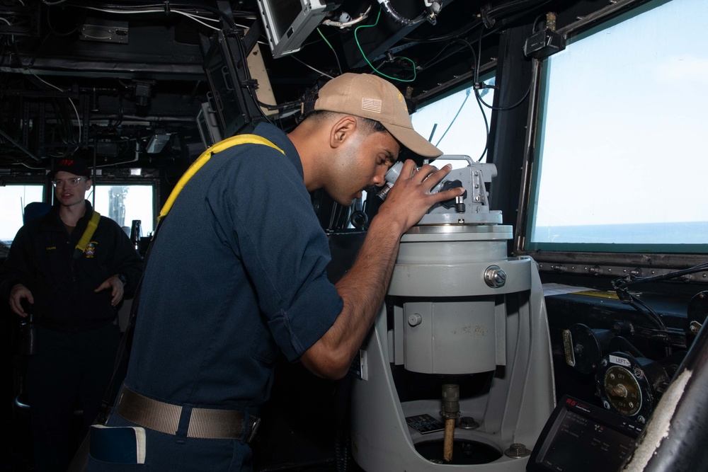 USS Paul Ignatius (DDG 117) RAS With USNS Patuxent