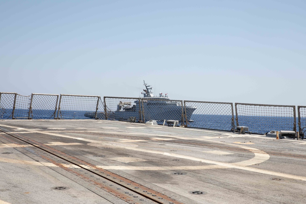 USS Paul Ignatius (DDG 117) Cross Pollination with French Allies