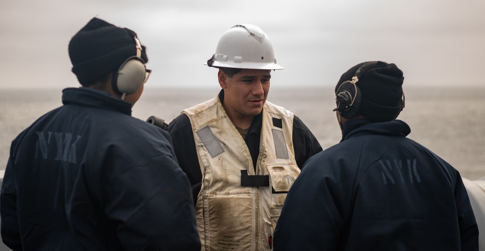 USS New York Resupplies with Norwegian Oiler Maud