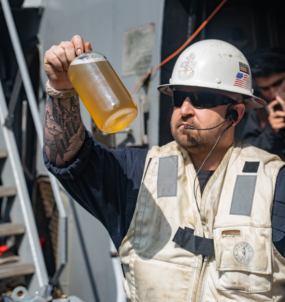 USS New York Resupplies with Norwegian Oiler Maud