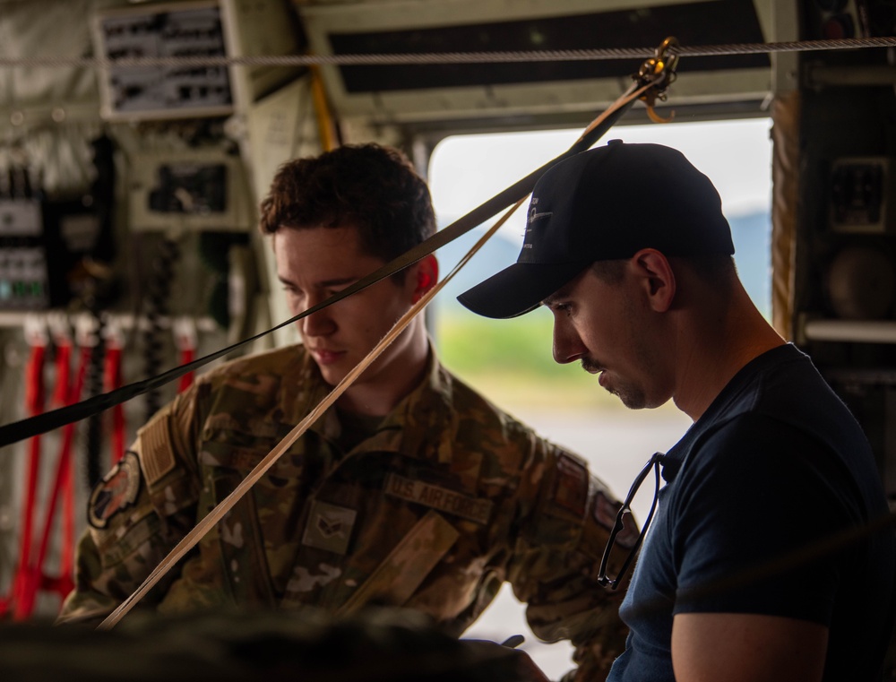 U.S. and Canadian C-130J’s aircrews project power in Maximum Generation