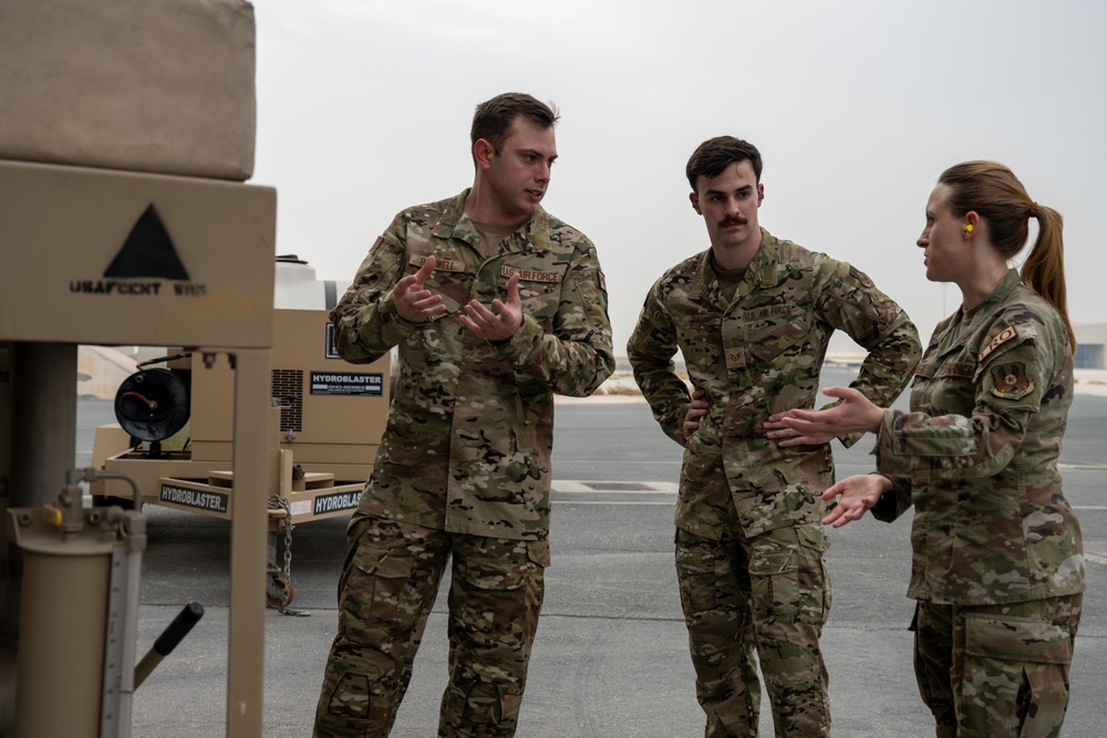 POL Airmen showcase fuel bladder refueling