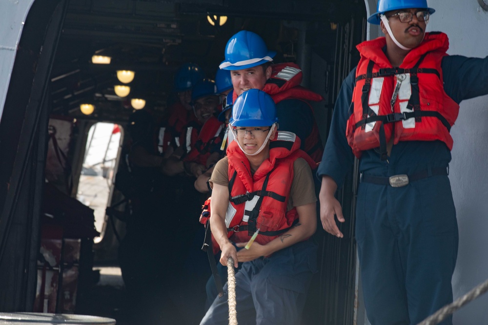 USS Paul Ignatius (DDG 117) Conducts RAS with Replenishment Oiler USNS Patuxent