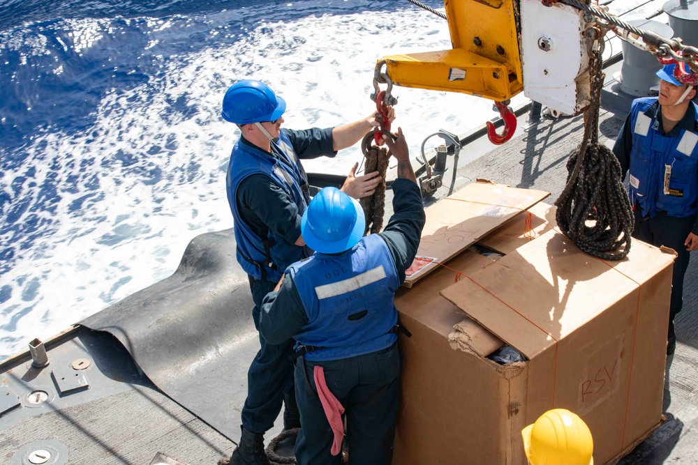 USS Paul Ignatius (DDG 117) Conducts RAS with Replenishment Oiler USNS Patuxent