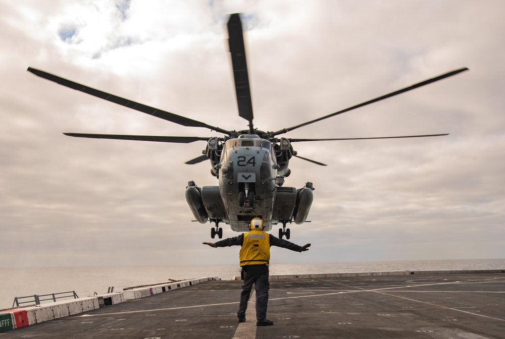 USS New York Replenishment At Sea