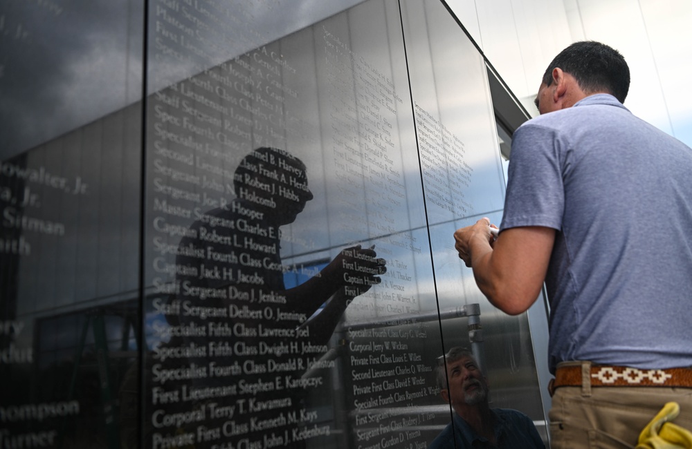 Two new names added to NMUSA's Medal of Honor Wal