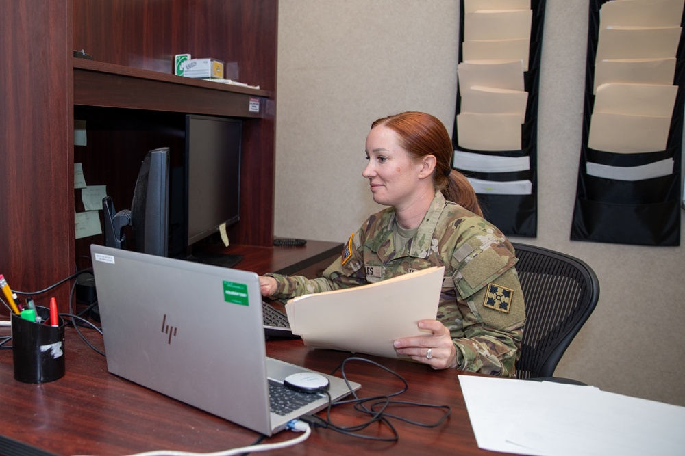 Operation 2nd Chance: Ivy Soldier helps prior service Soldiers integrate at Fort Carson