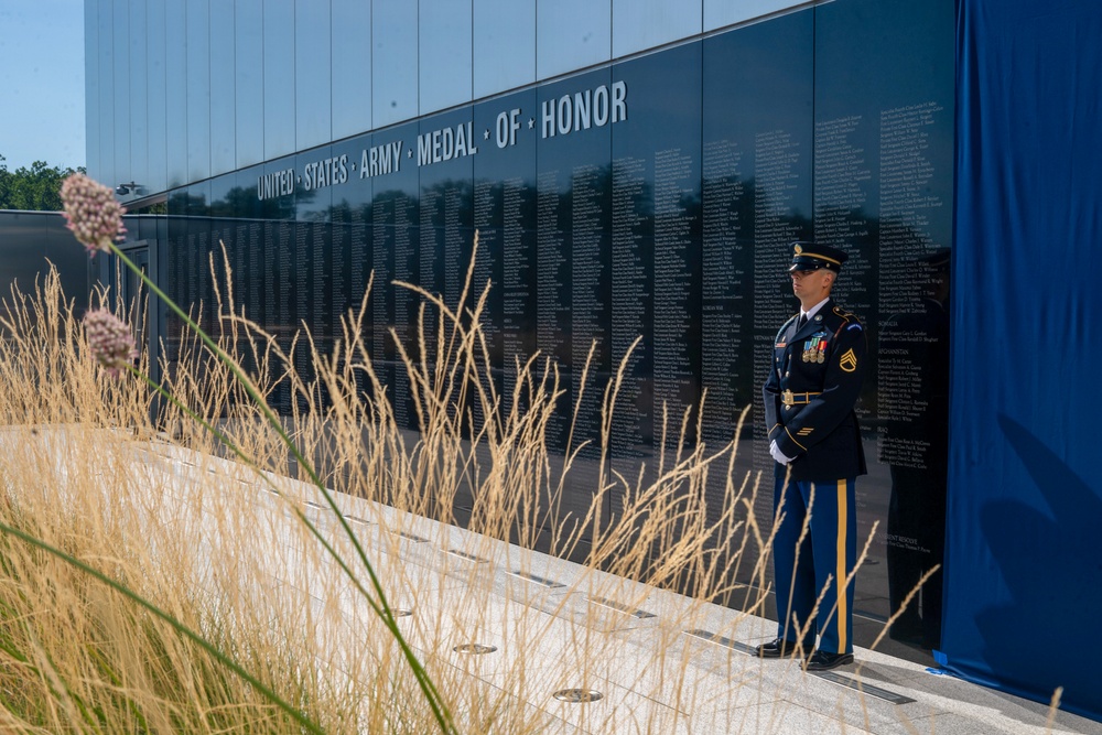 Two new names added to NMUSA's Medal of Honor Wall