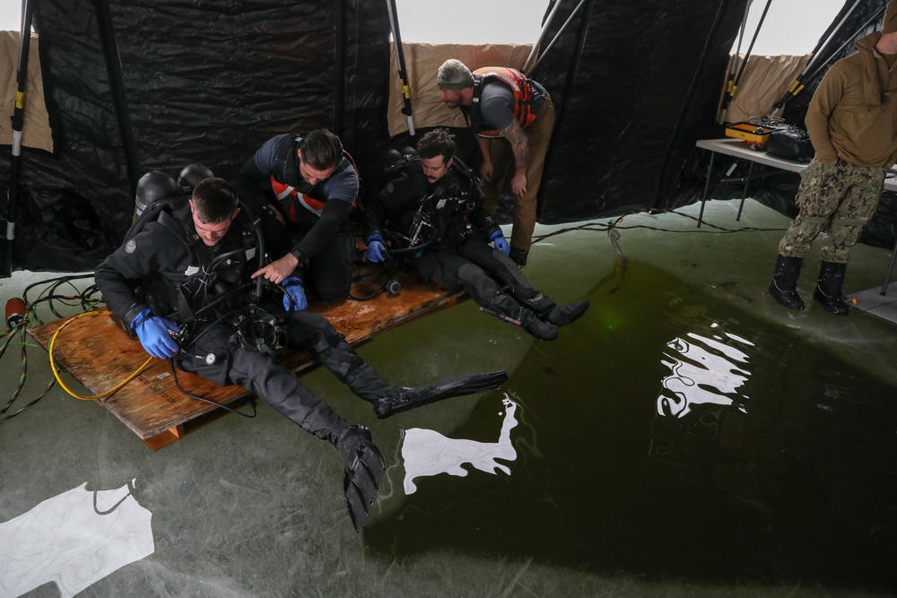 US Navy Divers Complete Ice Dives at Camp Ripley