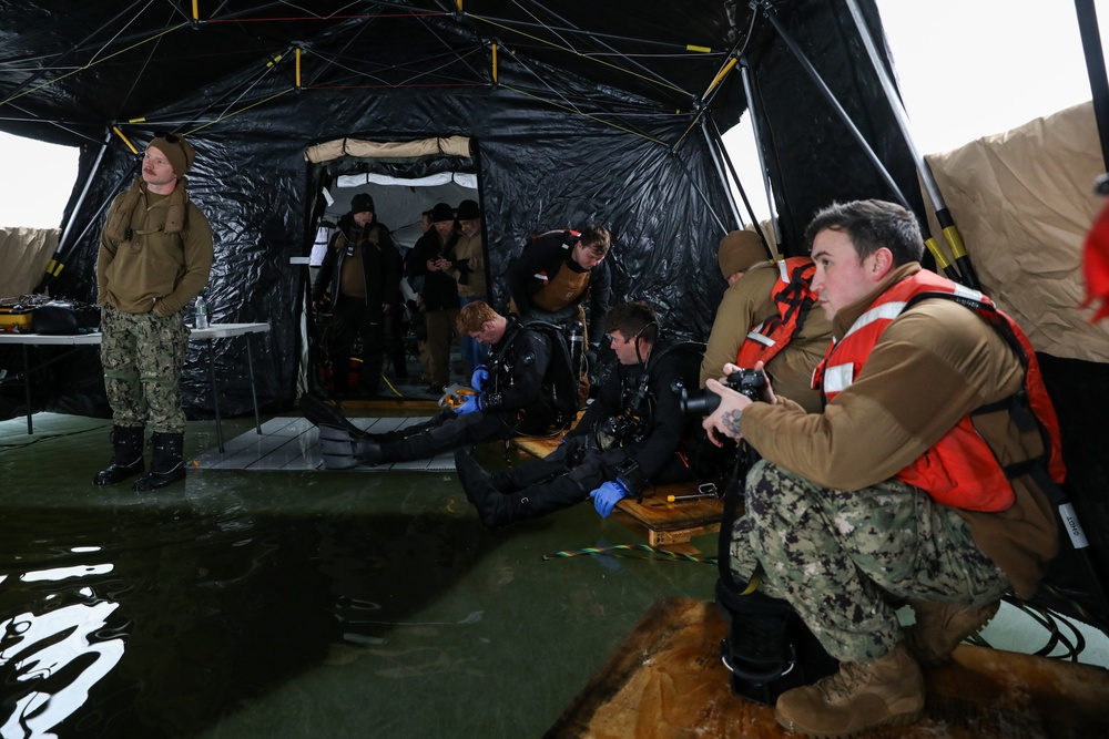 US Navy Divers Complete Ice Dives at Camp Ripley