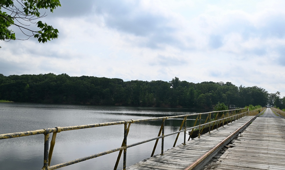 Scenic view of Marquette Lake