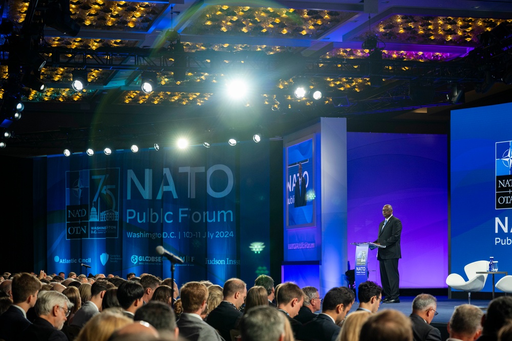 SD Speaks at NATO Public Forum