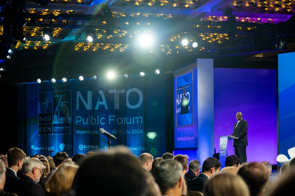 SD Speaks at NATO Public Forum