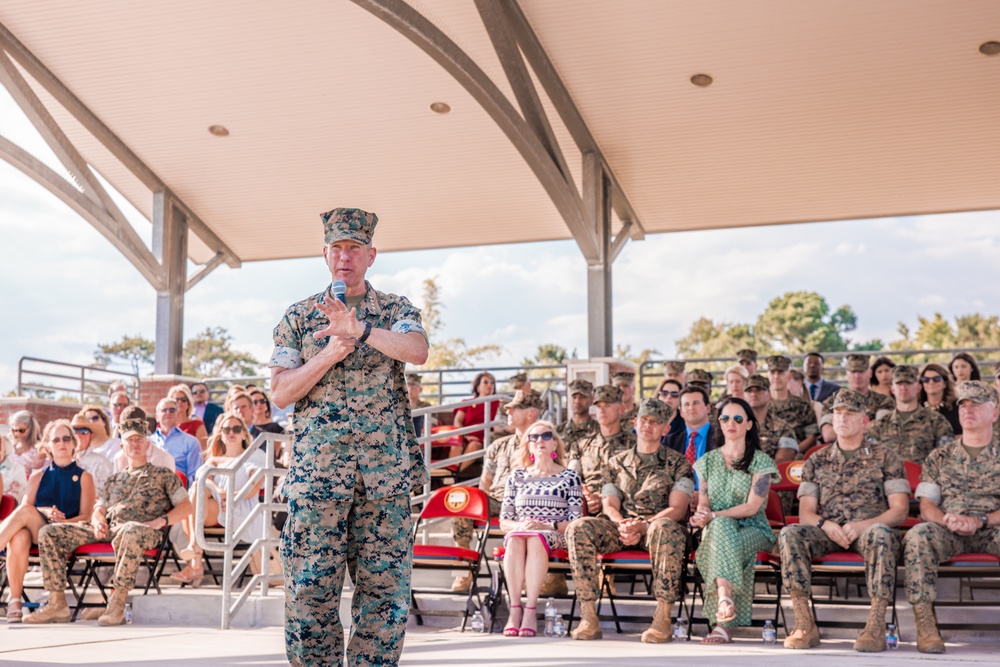 Commandant, Gen. Smith, Visits Camp Lejeune and MCAS New River