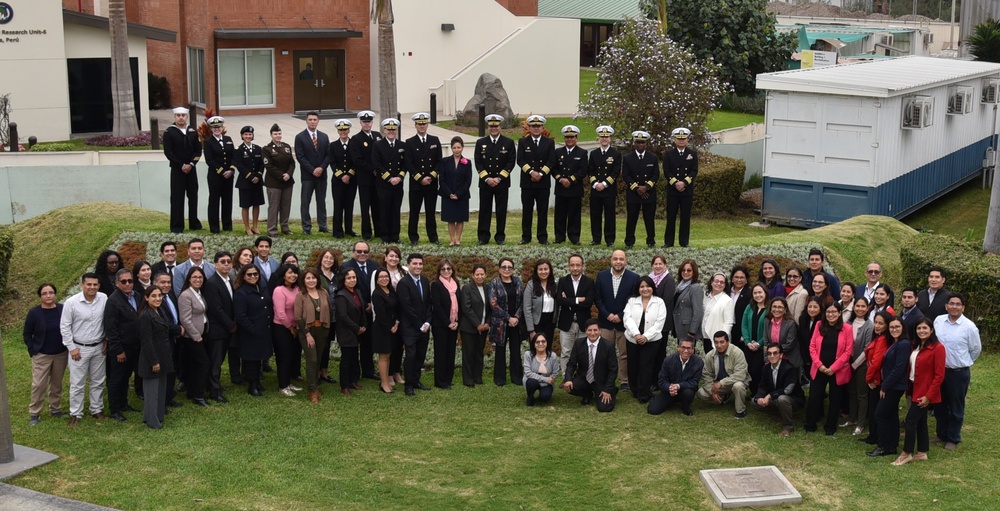 U.S. Ambassador to Peru Visits NAMRU SOUTH