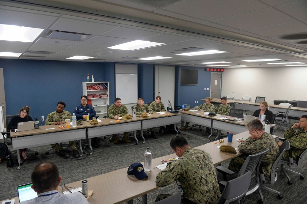 COMLCSRON 1 Sailors Participate in Combat Systems Training Analysis Workshop