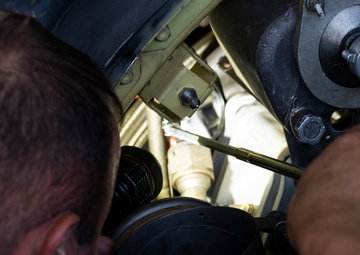 Making a Stand: 307th Bomb Wing maintainer designs solution for 30-year-old problem