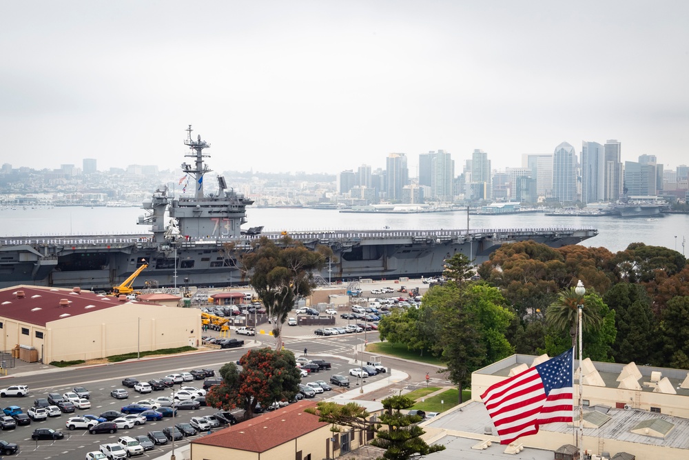 USS George Washington (CVN 73) Arrives in San Diego