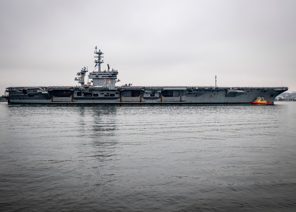 USS George Washington (CVN 73) Arrives in San Diego