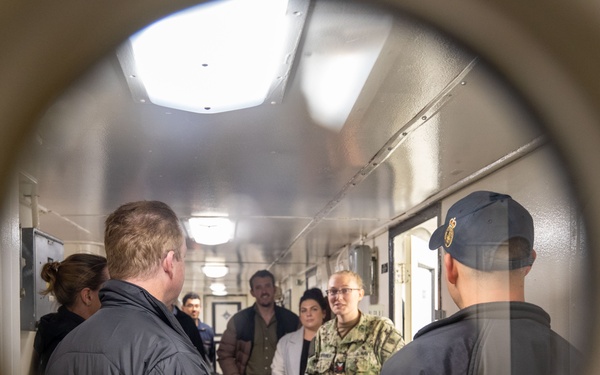 Emory S. Land Hosts Tour in Sydney