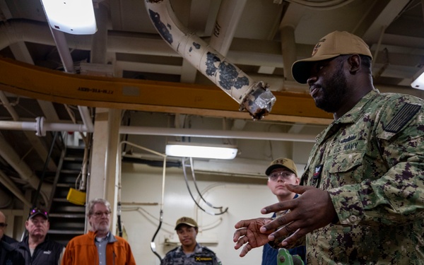 Emory S. Land Hosts Tour in Sydney