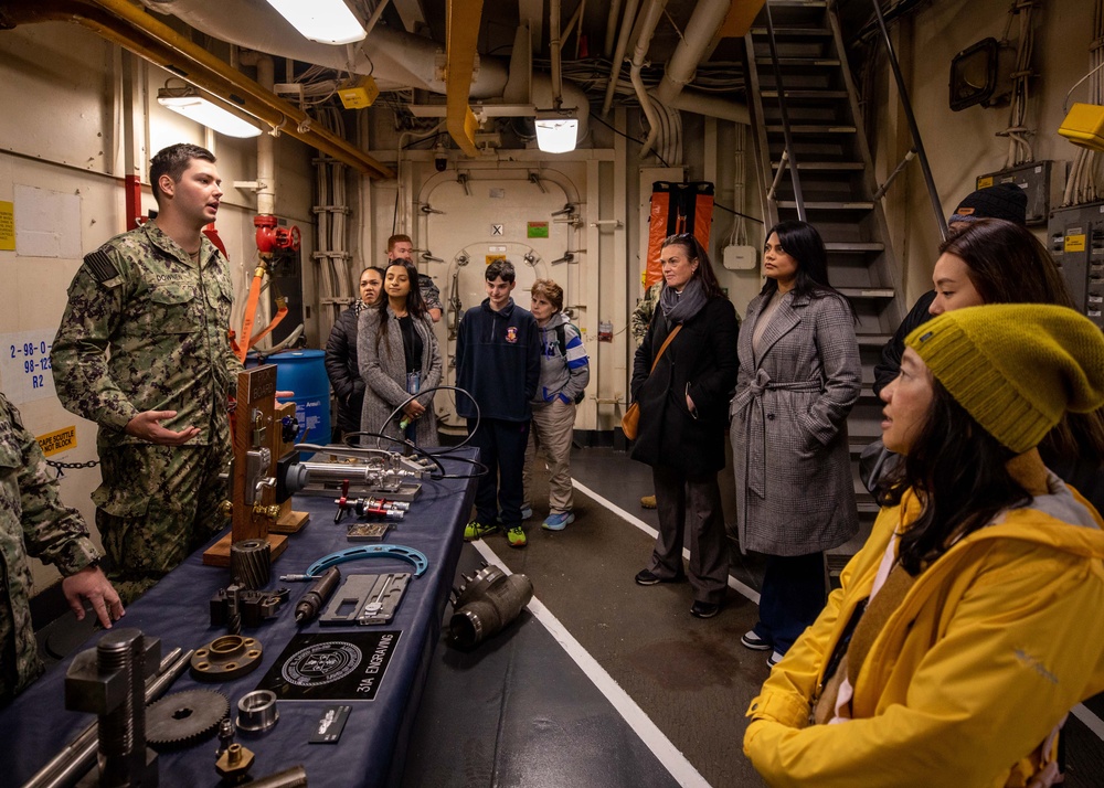 Emory S. Land Hosts Tour in Sydney