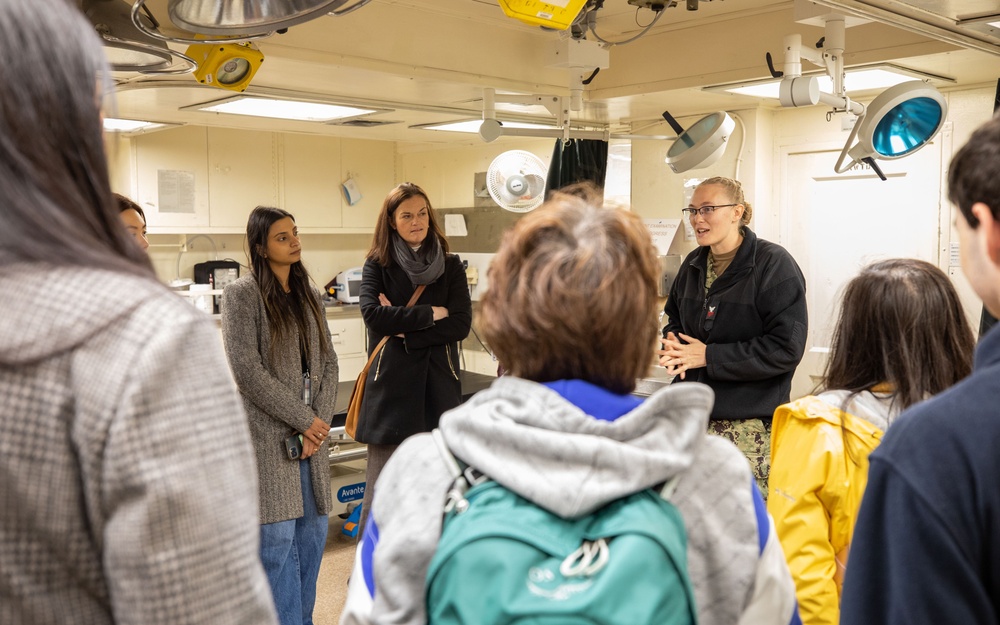 Emory S. Land Hosts Tour in Sydney