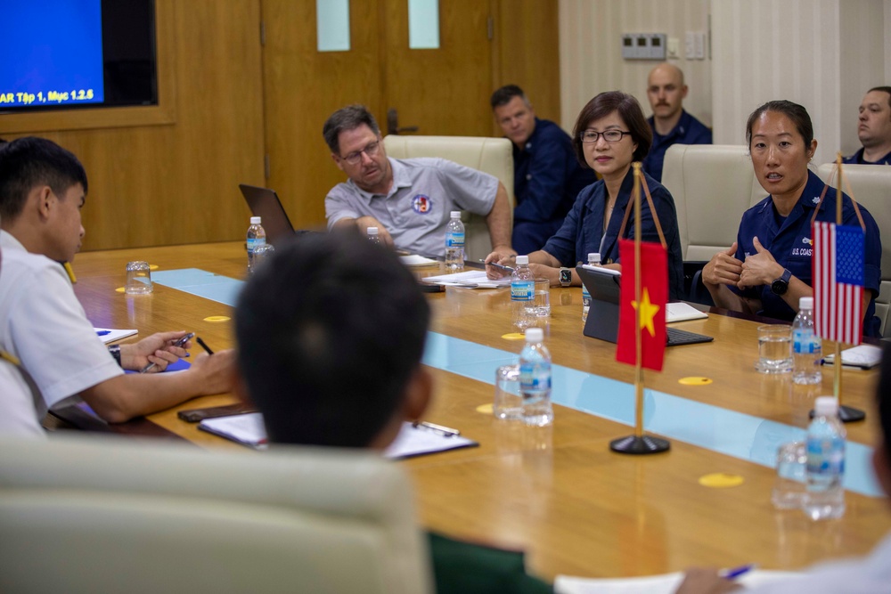 U.S. Navy, U.S. Coast Guard and Vietnamese Navy Conduct Subject Matter Expert Exchanges, Bolstering Relations