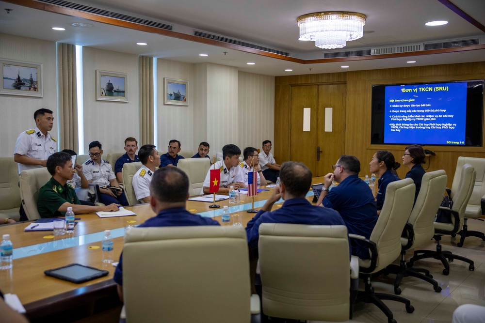 U.S. Navy, U.S. Coast Guard and Vietnamese Navy Conduct Subject Matter Expert Exchanges, Bolstering Relations